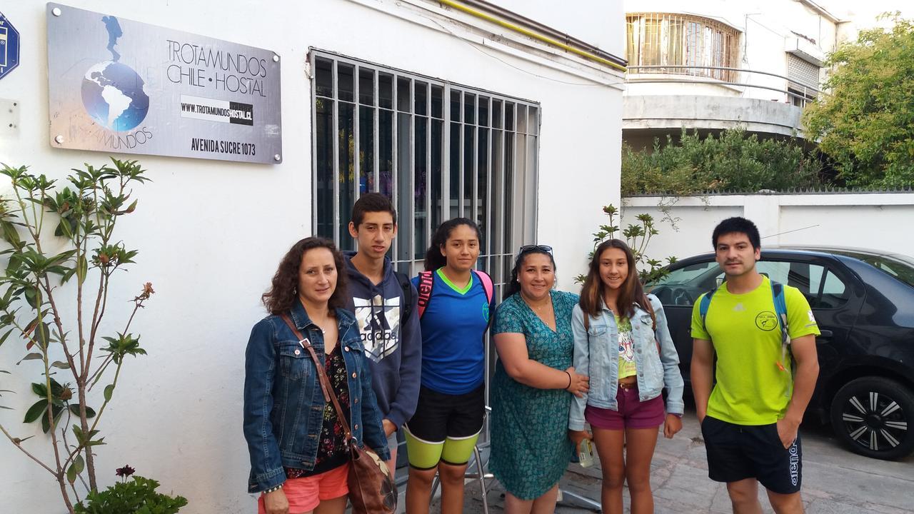 Trotamundos Hostal Santiago Dış mekan fotoğraf