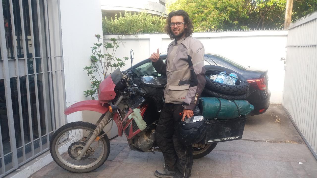 Trotamundos Hostal Santiago Dış mekan fotoğraf